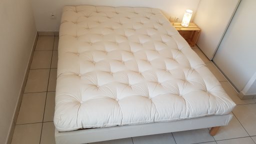 matelas coutil écru