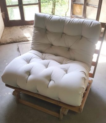 Futon plié en sofa